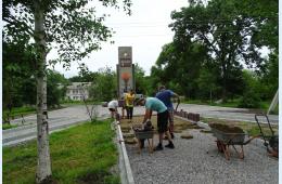 15.07.2022 Уложат брусчатку, установят скамейки и вазоны | Администрация муниципального округа город Партизанск Приморского края Официальный сайт