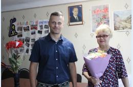 31.07.2024 Руководителя Межрайонной организации ВОС Надежду Шестакову поздравили с юбилеем | Администрация муниципального округа город Партизанск Приморского края Официальный сайт