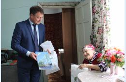 02.09.2026 Глава округа поздравил  труженицу тыла Нину  Ивановну Немченко с днем рождения  | Администрация муниципального округа город Партизанск Приморского края Официальный сайт